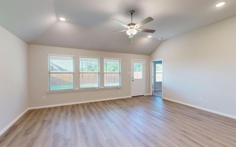 409 Forsyth Drive, Princeton, TX 75407, 3 Bedrooms Bedrooms, ,2 BathroomsBathrooms,Residential,For Sale,409 Forsyth Drive,20870568