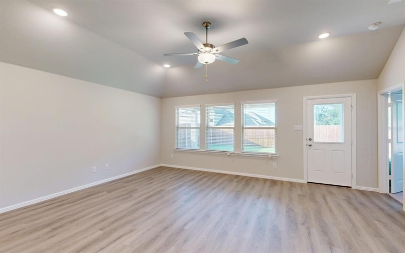409 Forsyth Drive, Princeton, TX 75407, 3 Bedrooms Bedrooms, ,2 BathroomsBathrooms,Residential,For Sale,409 Forsyth Drive,20870568