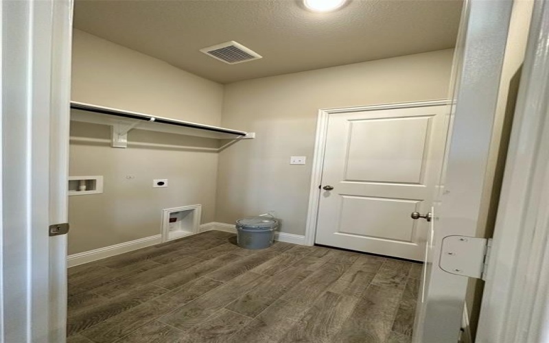1504 Newcastle Lane, Forney, TX 75126, 4 Habitaciones Habitaciones , ,2 BañosBaños,Residential Lease,En Alquiler,1504 Newcastle Lane,20899400
