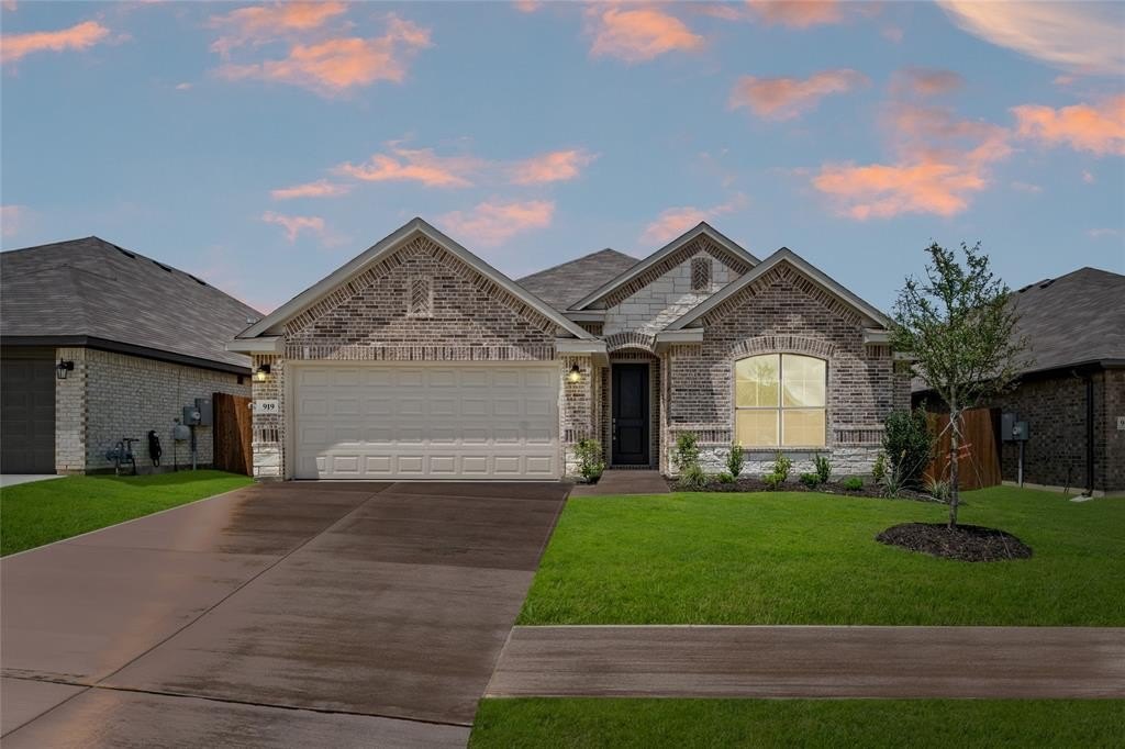 919 Madeline Lane, Cleburne, TX 76033, 3 Habitaciones Habitaciones , ,2 BañosBaños,Residential,En Venta,919 Madeline Lane,20887276