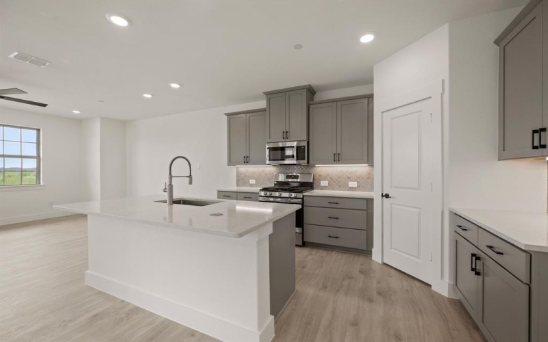 2624 Red Tailed Hawk Lane, McKinney, TX 75071, 3 Bedrooms Bedrooms, ,2 BathroomsBathrooms,Residential,For Sale,2624 Red Tailed Hawk Lane,20907767
