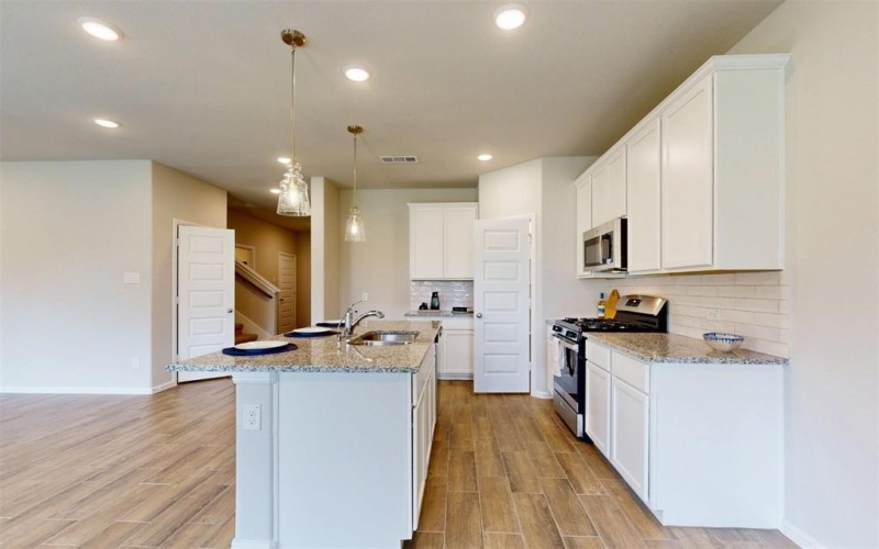 1133 Chandler Drive, Crowley, TX 76036, 5 Bedrooms Bedrooms, ,3 BathroomsBathrooms,Residential,For Sale,1133 Chandler Drive,20817971