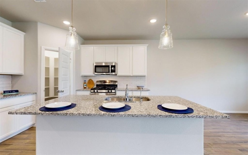 1133 Chandler Drive, Crowley, TX 76036, 5 Bedrooms Bedrooms, ,3 BathroomsBathrooms,Residential,For Sale,1133 Chandler Drive,20817971