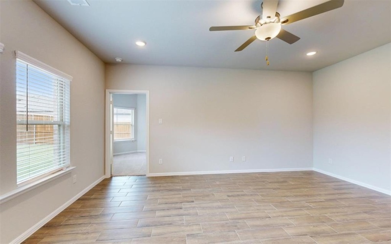 1133 Chandler Drive, Crowley, TX 76036, 5 Bedrooms Bedrooms, ,3 BathroomsBathrooms,Residential,For Sale,1133 Chandler Drive,20817971