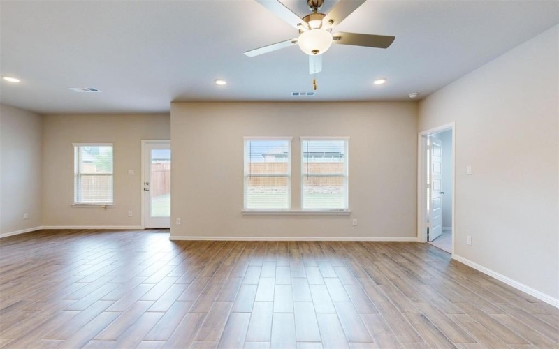 1133 Chandler Drive, Crowley, TX 76036, 5 Bedrooms Bedrooms, ,3 BathroomsBathrooms,Residential,For Sale,1133 Chandler Drive,20817971