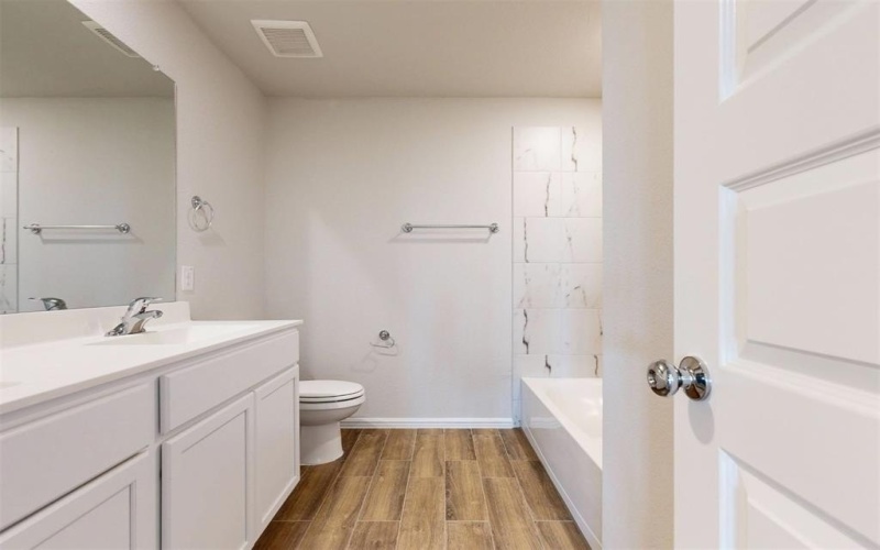 1133 Chandler Drive, Crowley, TX 76036, 5 Bedrooms Bedrooms, ,3 BathroomsBathrooms,Residential,For Sale,1133 Chandler Drive,20817971
