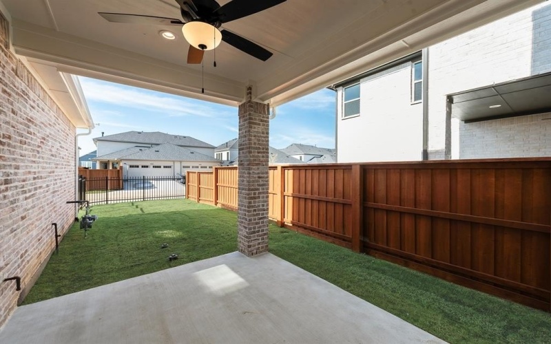 13662 Colony Mews, Frisco, TX 75033, 5 Bedrooms Bedrooms, ,3 BathroomsBathrooms,Residential,For Sale,13662 Colony Mews,20818035