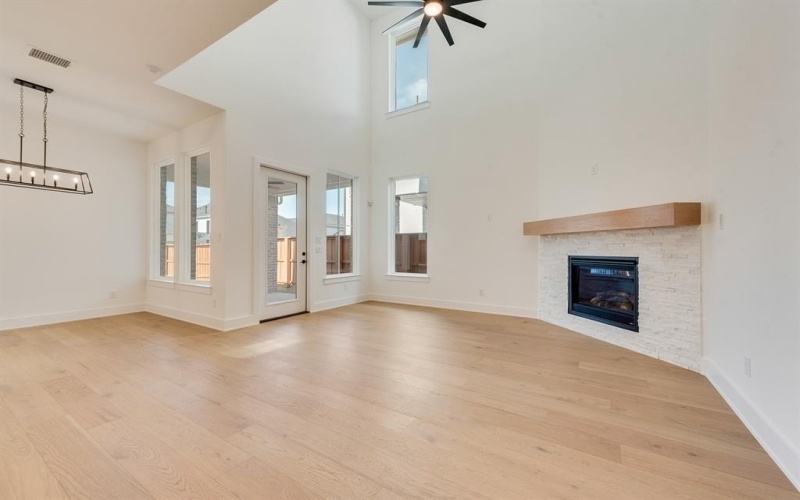 13662 Colony Mews, Frisco, TX 75033, 5 Bedrooms Bedrooms, ,3 BathroomsBathrooms,Residential,For Sale,13662 Colony Mews,20818035