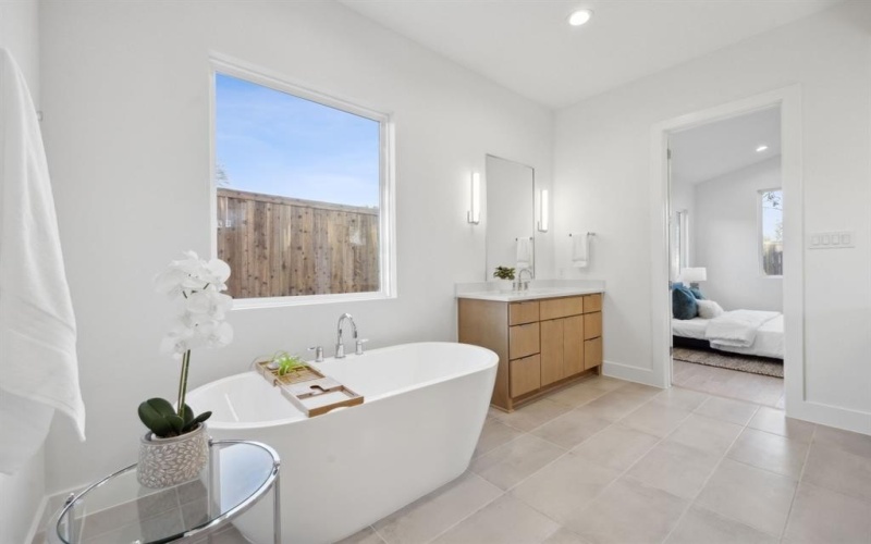410 Kirkwood Drive, Dallas, TX 75218, 4 Bedrooms Bedrooms, ,3 BathroomsBathrooms,Residential,For Sale,410 Kirkwood Drive,20824804
