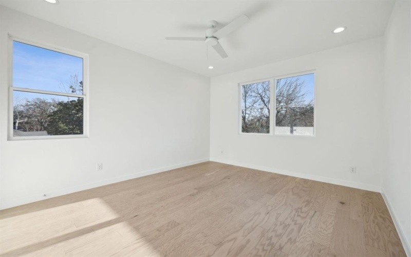 410 Kirkwood Drive, Dallas, TX 75218, 4 Bedrooms Bedrooms, ,3 BathroomsBathrooms,Residential,For Sale,410 Kirkwood Drive,20824804