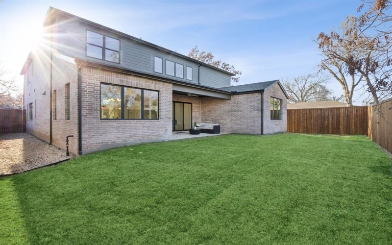 410 Kirkwood Drive, Dallas, TX 75218, 4 Bedrooms Bedrooms, ,3 BathroomsBathrooms,Residential,For Sale,410 Kirkwood Drive,20824804