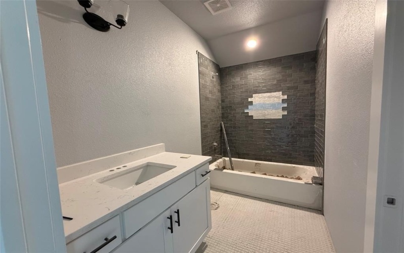 441 Guadalupe Trail, Springtown, TX 76087, 9 Bedrooms Bedrooms, ,5 BathroomsBathrooms,Residential,For Sale,441 Guadalupe Trail,20866401