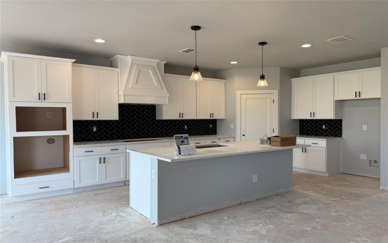441 Guadalupe Trail, Springtown, TX 76087, 9 Bedrooms Bedrooms, ,5 BathroomsBathrooms,Residential,For Sale,441 Guadalupe Trail,20866401