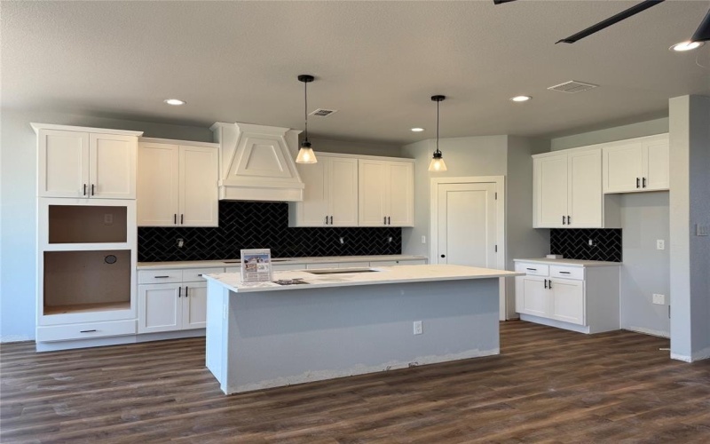 441 Guadalupe Trail, Springtown, TX 76087, 9 Bedrooms Bedrooms, ,5 BathroomsBathrooms,Residential,For Sale,441 Guadalupe Trail,20866401
