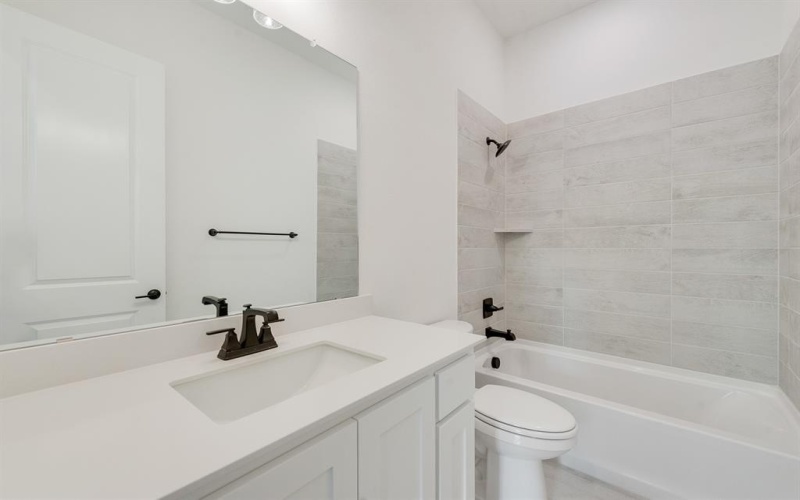 824 Shady Oaks Drive, Rockwall, TX 75087, 4 Bedrooms Bedrooms, ,5 BathroomsBathrooms,Residential,For Sale,824 Shady Oaks Drive,20821838