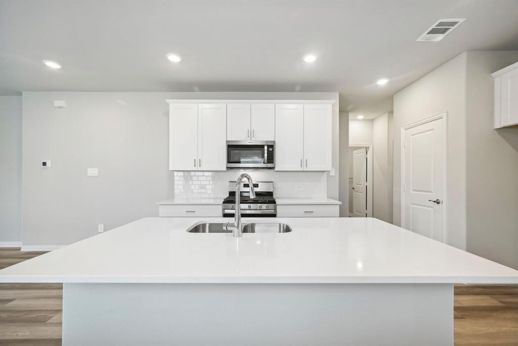 500 Ezra Lane, McKinney, TX 75069, 4 Bedrooms Bedrooms, ,2 BathroomsBathrooms,Residential,For Sale,500 Ezra Lane,20910512