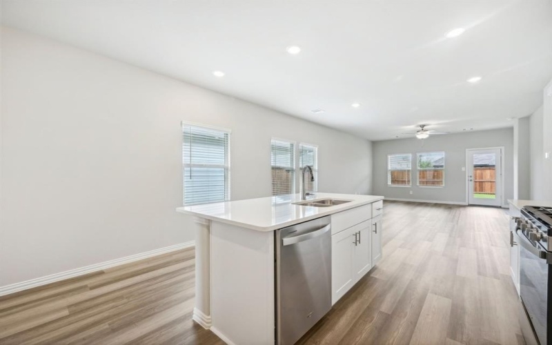 500 Ezra Lane, McKinney, TX 75069, 4 Bedrooms Bedrooms, ,2 BathroomsBathrooms,Residential,For Sale,500 Ezra Lane,20910512
