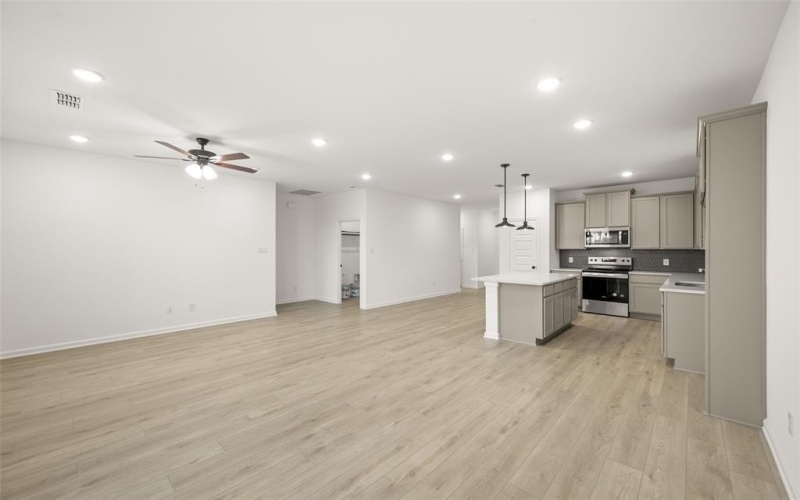 3133 Manchester, Cleburne, TX 76031, 3 Bedrooms Bedrooms, ,2 BathroomsBathrooms,Residential,For Sale,3133 Manchester,20910764