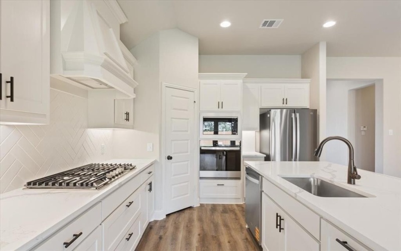 514 Geyser Trail, Waco, TX 76657, 3 Bedrooms Bedrooms, ,2 BathroomsBathrooms,Residential,For Sale,514 Geyser Trail,20914288