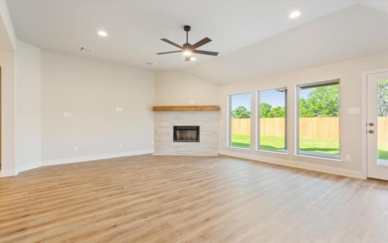 514 Geyser Trail, Waco, TX 76657, 3 Bedrooms Bedrooms, ,2 BathroomsBathrooms,Residential,For Sale,514 Geyser Trail,20914288