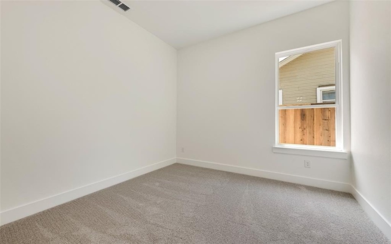 2534 Southland Street, Dallas, TX 75215, 4 Habitaciones Habitaciones , ,2 BañosBaños,Residential,En Venta,2534 Southland Street,20910136