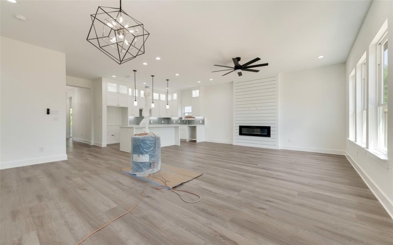 2534 Southland Street, Dallas, TX 75215, 4 Habitaciones Habitaciones , ,2 BañosBaños,Residential,En Venta,2534 Southland Street,20910136