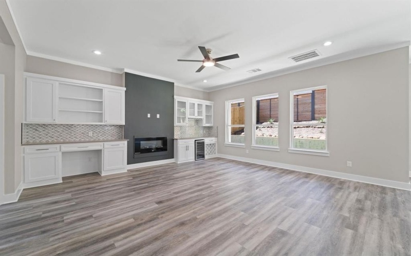 1320 Compton Street, Dallas, TX 75203, 4 Habitaciones Habitaciones , ,2 BañosBaños,Residential,En Venta,1320 Compton Street,20914539