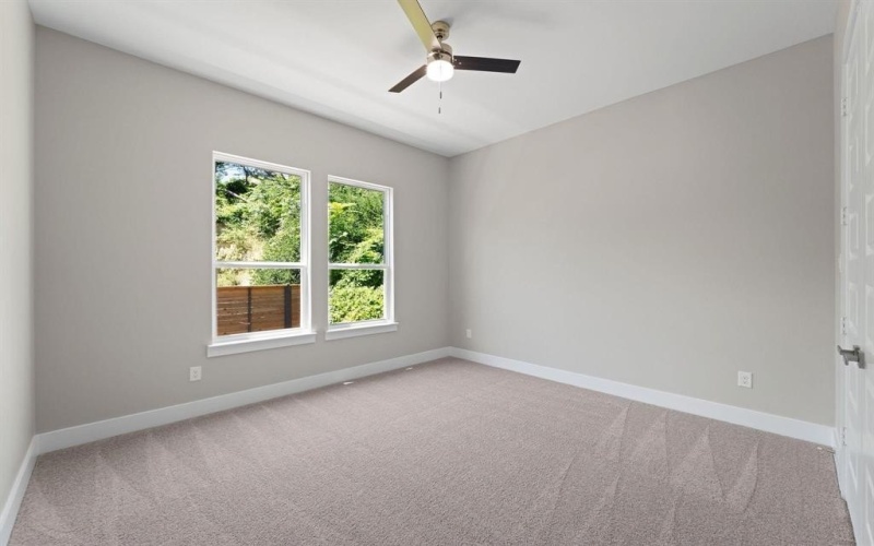 1320 Compton Street, Dallas, TX 75203, 4 Habitaciones Habitaciones , ,2 BañosBaños,Residential,En Venta,1320 Compton Street,20914539