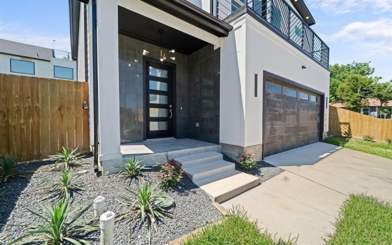 1320 Compton Street, Dallas, TX 75203, 4 Habitaciones Habitaciones , ,2 BañosBaños,Residential,En Venta,1320 Compton Street,20914539