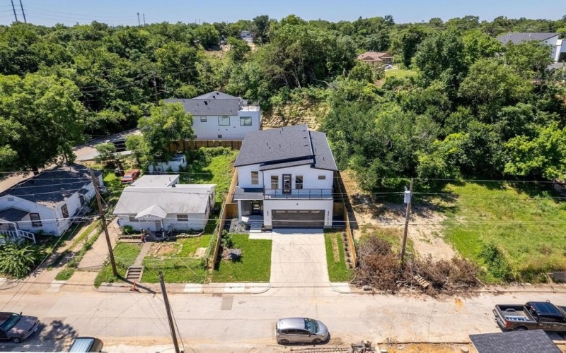 1320 Compton Street, Dallas, TX 75203, 4 Habitaciones Habitaciones , ,2 BañosBaños,Residential,En Venta,1320 Compton Street,20914539