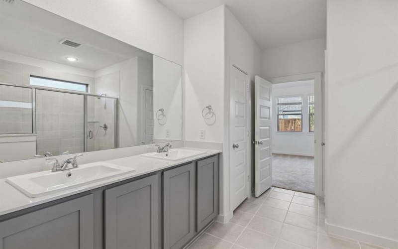 941 Tulip Trail, Lavon, TX 75166, 4 Habitaciones Habitaciones , ,2 BañosBaños,Residential,En Venta,941 Tulip Trail,20916832