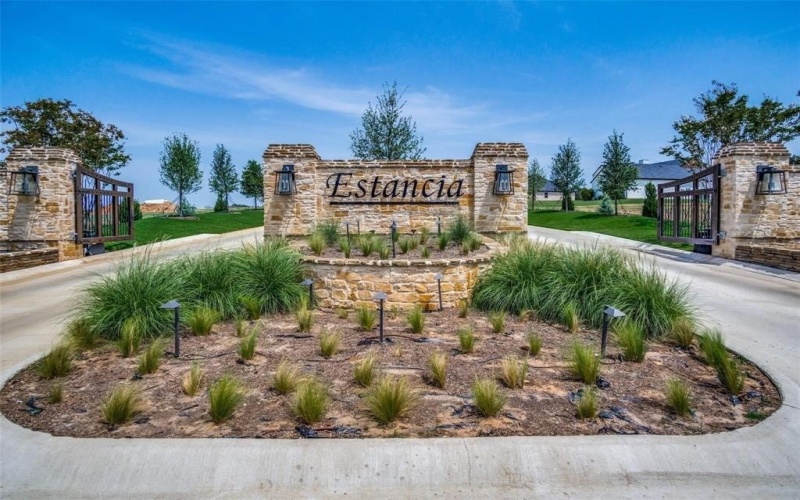 1035 Estancia Boulevard, Weatherford, TX 76088, 4 Bedrooms Bedrooms, ,3 BathroomsBathrooms,Residential,For Sale,1035 Estancia Boulevard,20931033