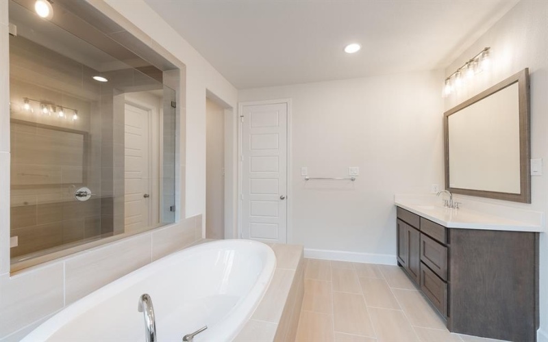 10408 Gray Hills Drive, Fort Worth, TX 76126, 4 Bedrooms Bedrooms, ,3 BathroomsBathrooms,Residential,For Sale,10408 Gray Hills Drive,20926880
