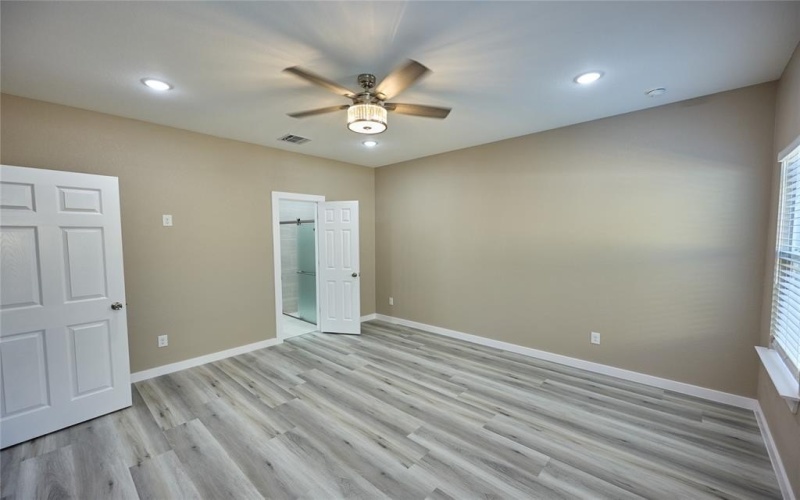 1224 W Bewick Street, Fort Worth, TX 76110, 3 Bedrooms Bedrooms, ,2 BathroomsBathrooms,Residential,For Sale,1224 W Bewick Street,20925359