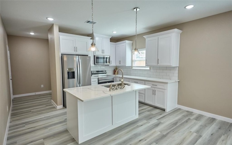 1224 W Bewick Street, Fort Worth, TX 76110, 3 Bedrooms Bedrooms, ,2 BathroomsBathrooms,Residential,For Sale,1224 W Bewick Street,20925359