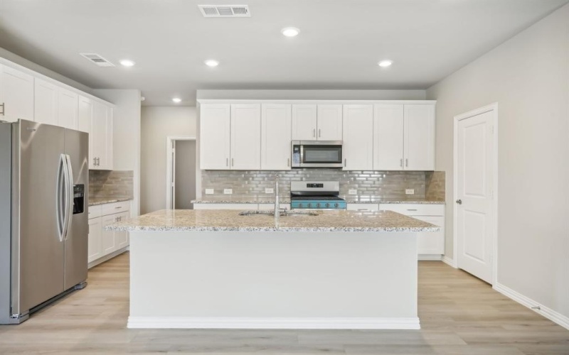 10732 Modoc Drive, Fort Worth, TX 76179, 5 Bedrooms Bedrooms, ,3 BathroomsBathrooms,Residential,For Sale,10732 Modoc Drive,20925421