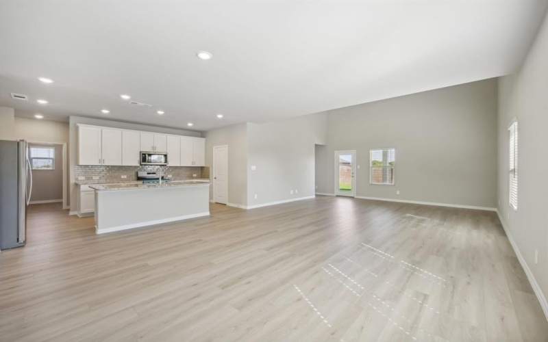 10732 Modoc Drive, Fort Worth, TX 76179, 5 Bedrooms Bedrooms, ,3 BathroomsBathrooms,Residential,For Sale,10732 Modoc Drive,20925421