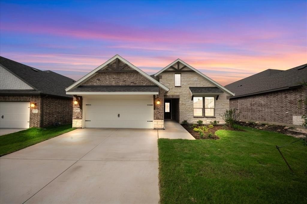 2013 Kelva Drive, Haslet, TX 76052, 3 Bedrooms Bedrooms, ,2 BathroomsBathrooms,Residential,For Sale,2013 Kelva Drive,20917258