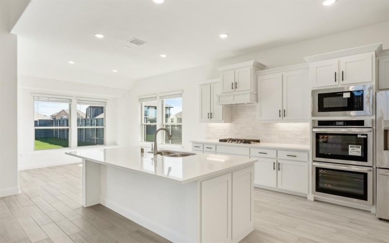 801 Daisy Corner Drive, Little Elm, TX 76227, 4 Bedrooms Bedrooms, ,5 BathroomsBathrooms,Residential,For Sale,801 Daisy Corner Drive,20919189