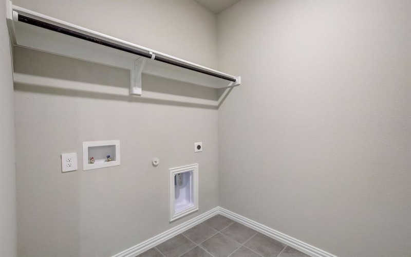 2321 Lone Star Lane, Seagoville, TX 75159, 3 Bedrooms Bedrooms, ,2 BathroomsBathrooms,Residential,For Sale,2321 Lone Star Lane,20923199