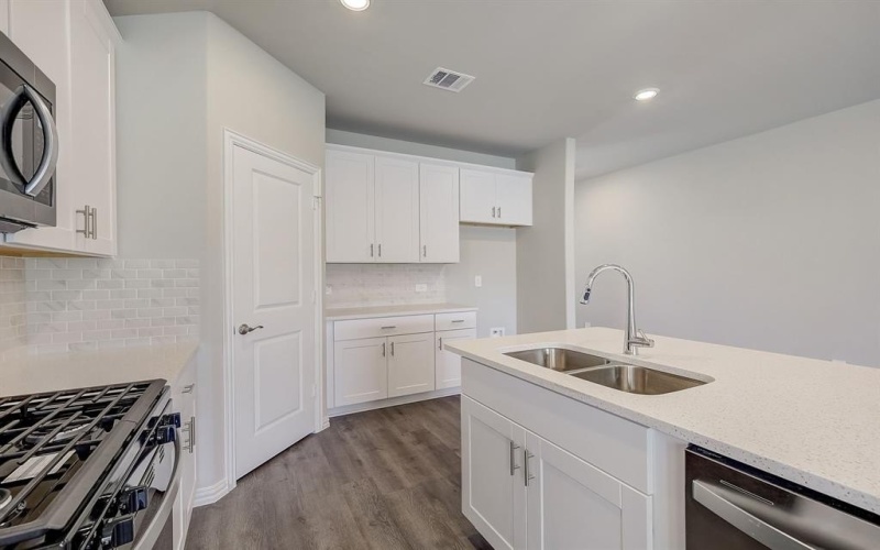 2321 Lone Star Lane, Seagoville, TX 75159, 3 Bedrooms Bedrooms, ,2 BathroomsBathrooms,Residential,For Sale,2321 Lone Star Lane,20923199