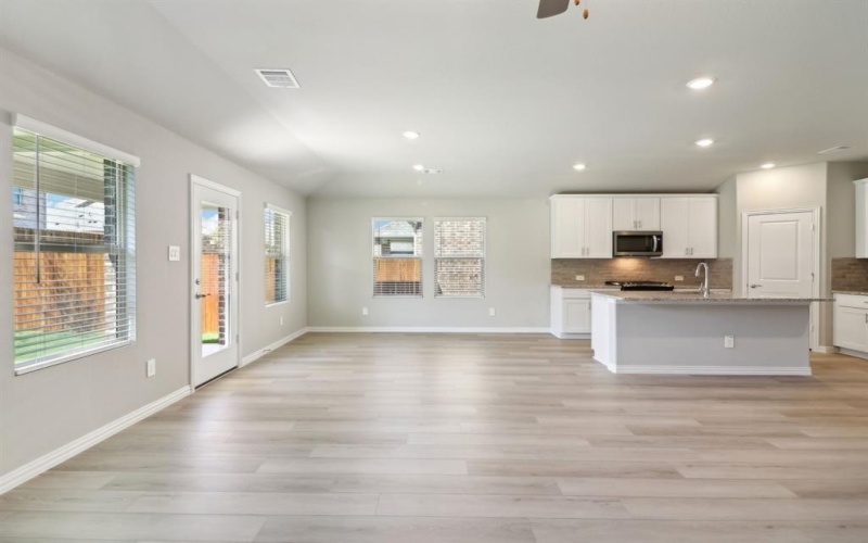 2313 Lone Star Lane, Seagoville, TX 75159, 4 Bedrooms Bedrooms, ,3 BathroomsBathrooms,Residential,For Sale,2313 Lone Star Lane,20923230