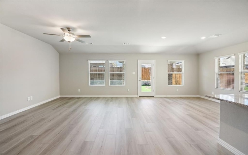2313 Lone Star Lane, Seagoville, TX 75159, 4 Bedrooms Bedrooms, ,3 BathroomsBathrooms,Residential,For Sale,2313 Lone Star Lane,20923230