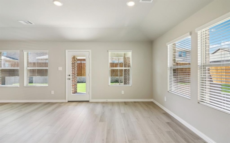 2313 Lone Star Lane, Seagoville, TX 75159, 4 Bedrooms Bedrooms, ,3 BathroomsBathrooms,Residential,For Sale,2313 Lone Star Lane,20923230