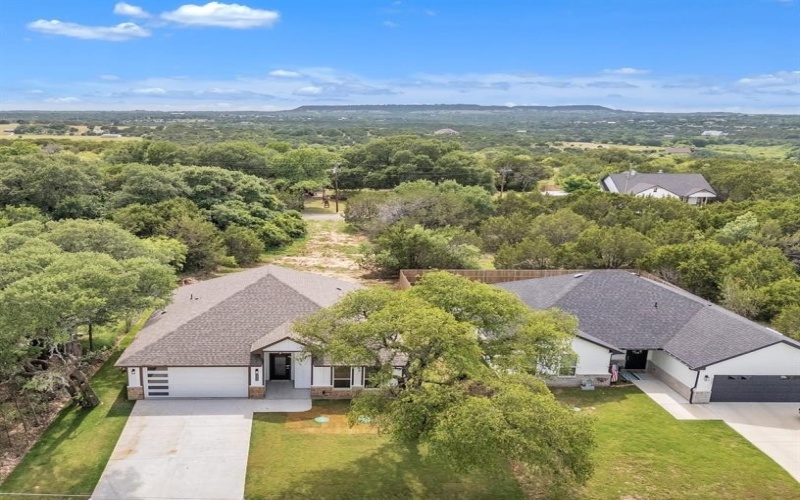 3023 Steepleridge Circle, Granbury, TX 76048, 3 Bedrooms Bedrooms, ,2 BathroomsBathrooms,Residential,For Sale,3023 Steepleridge Circle,20930686