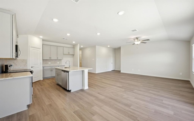 2311 Lone Star Lane, Seagoville, TX 75159, 3 Bedrooms Bedrooms, ,2 BathroomsBathrooms,Residential,For Sale,2311 Lone Star Lane,20923239