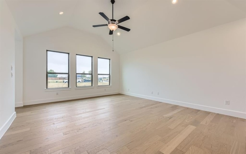 1717 Truro Lane, Fort Worth, TX 76052, 3 Bedrooms Bedrooms, ,2 BathroomsBathrooms,Residential,For Sale,1717 Truro Lane,20931770