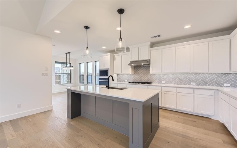 1717 Truro Lane, Fort Worth, TX 76052, 3 Bedrooms Bedrooms, ,2 BathroomsBathrooms,Residential,For Sale,1717 Truro Lane,20931770