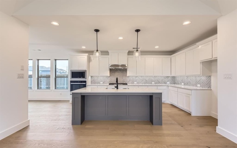 1717 Truro Lane, Fort Worth, TX 76052, 3 Bedrooms Bedrooms, ,2 BathroomsBathrooms,Residential,For Sale,1717 Truro Lane,20931770