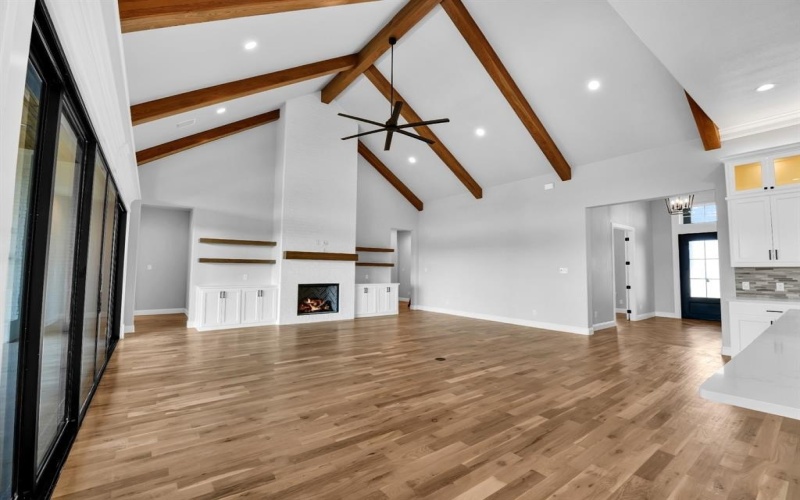 477 Royal Santana Run, Weatherford, TX 76087, 4 Bedrooms Bedrooms, ,3 BathroomsBathrooms,Residential,For Sale,477 Royal Santana Run,20923420